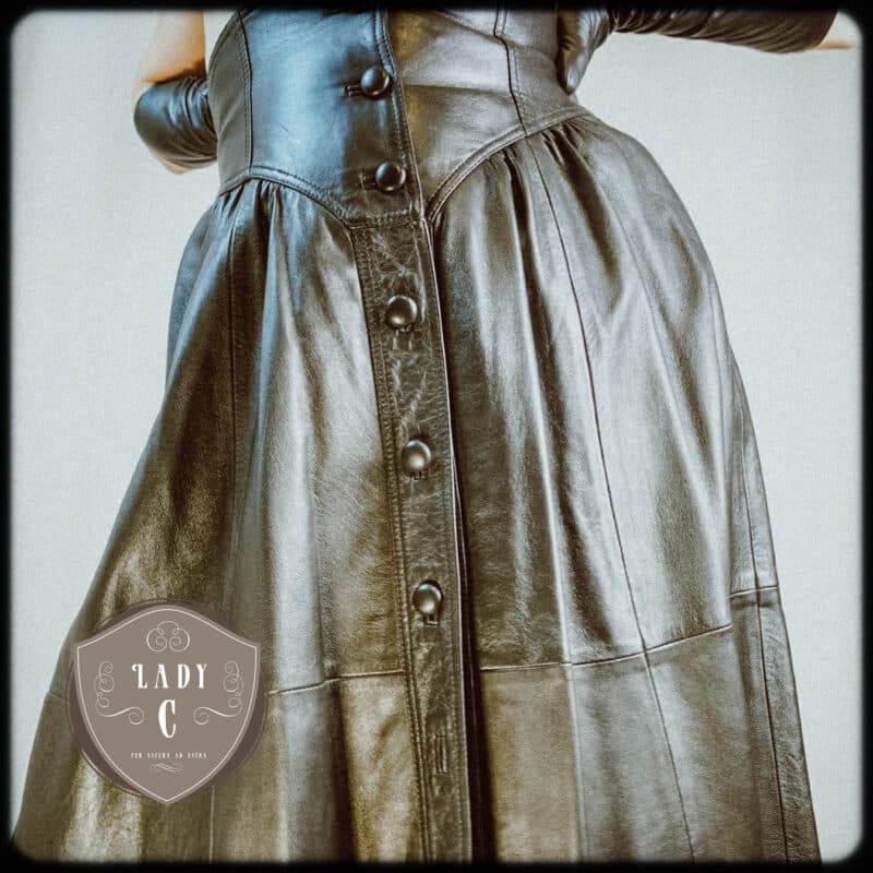 OHRgasmus erotische Hypnose Lady C Lederschlafzimmer